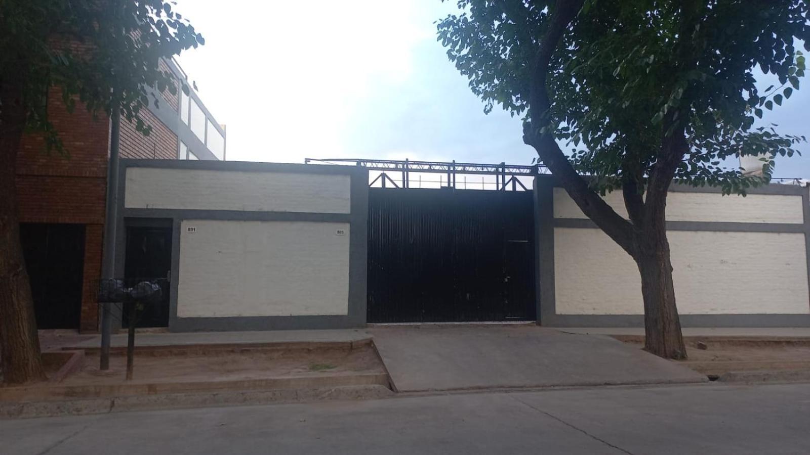 Willy - En Zona Residencial Con Estacionamiento Apartamento